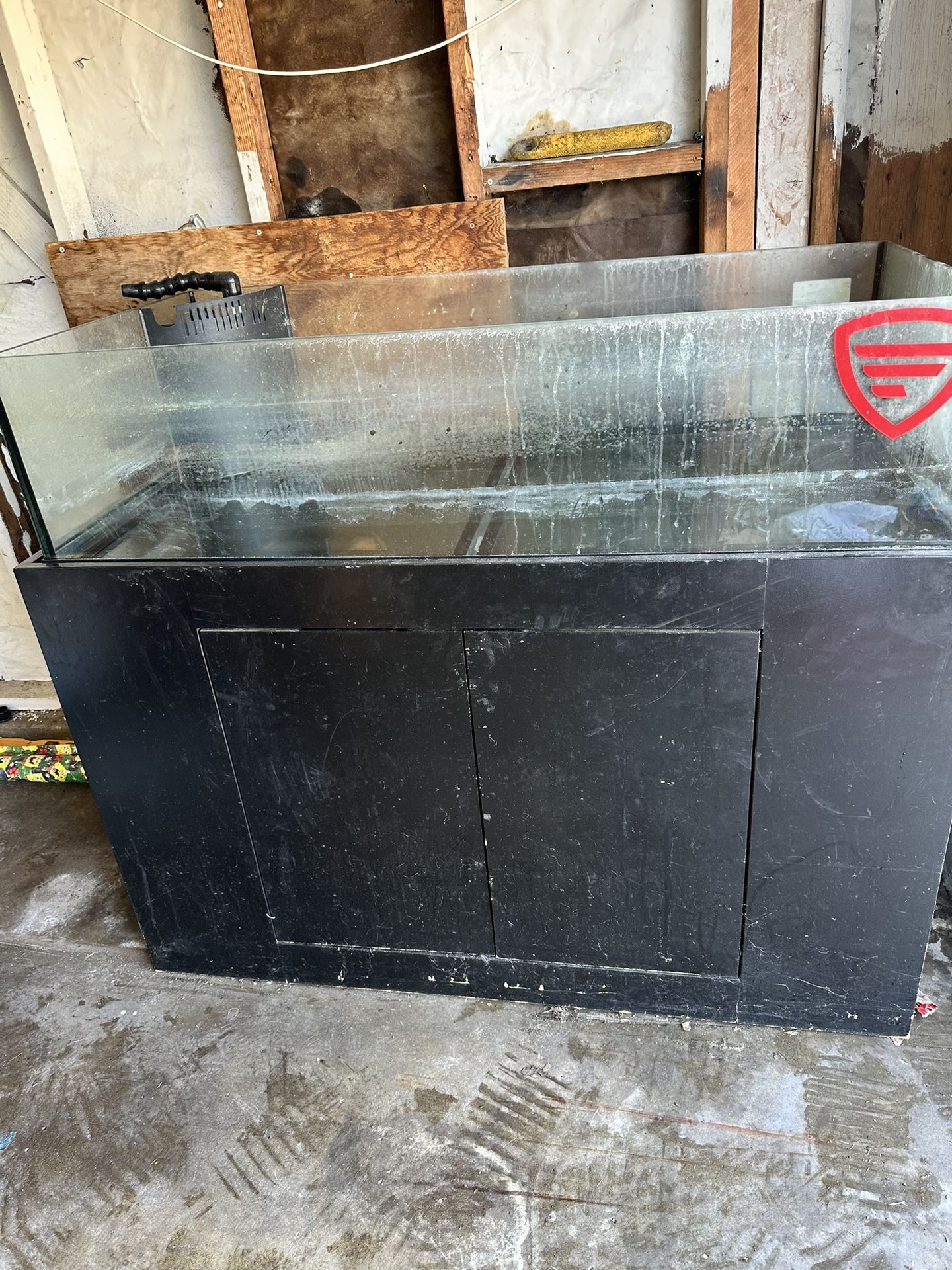 Fist Tank And Stand