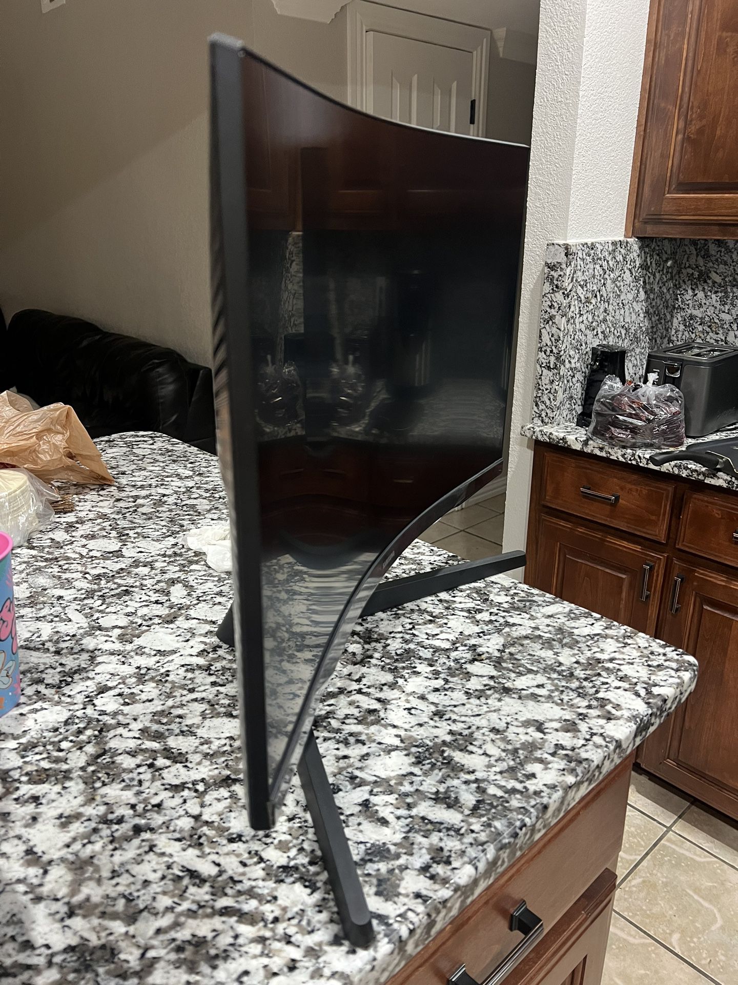 Samsung 27” Curved Odyssey Gaming Monitor