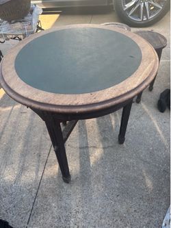Poker table