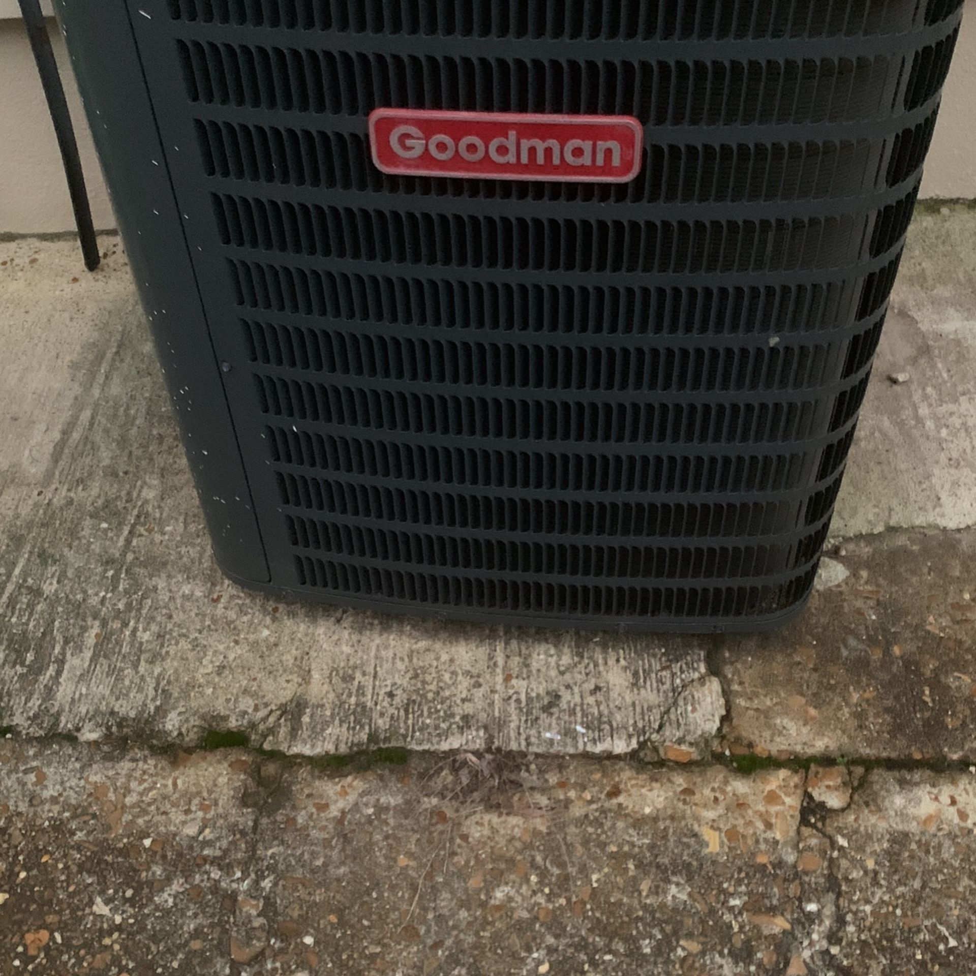 Used HVAC Condenser Unit