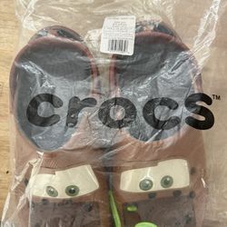 Adult Mater Crocs 