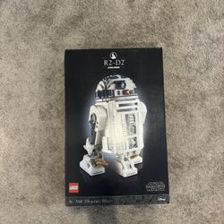 LEGO Star Wars: R2-D2 Ultimate Collectors Set Brand new in box sealed (75308)