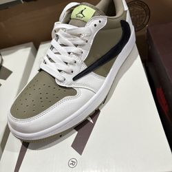 Jordan 1 low “ Travis Scott “men’s Size 9,, GOLF !! ⛳️ 