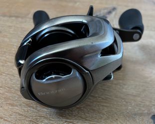 Shimano Bantam Baitcaster Fishing Reel Left Handed
