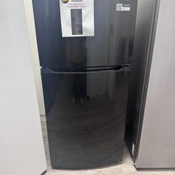 Frigidaire Refrigerator 
