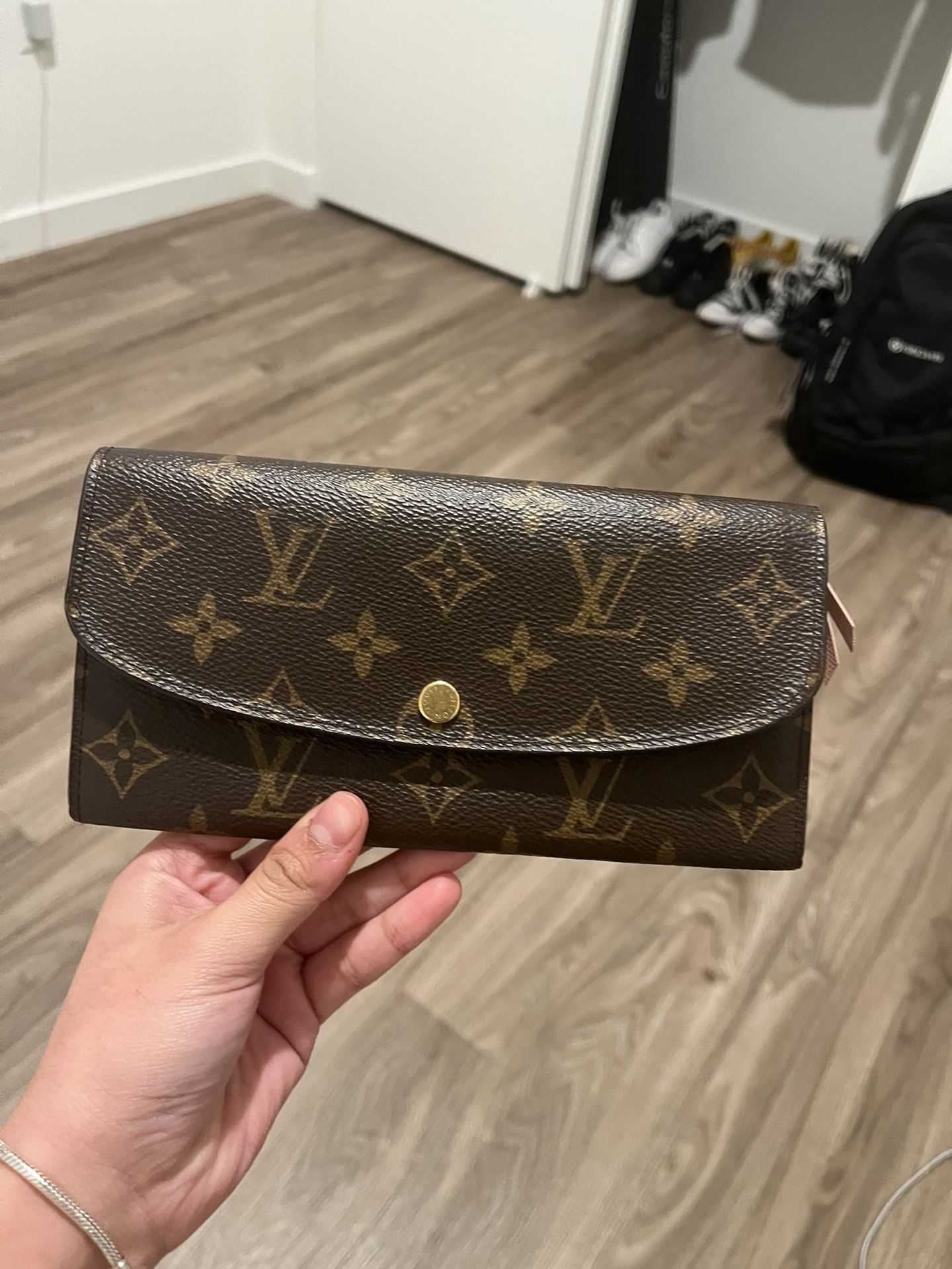 Louis vuitton  wallet 
