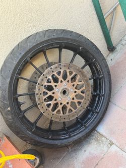 Harley Davidson 19”. Front Rim Came Off 2023 Road Glide