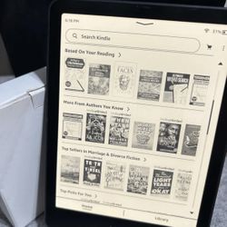 Amazon - Kindle Paperwhite Signature Edition (32 GB) - 2024 - Metallic Black, NO ADS!!