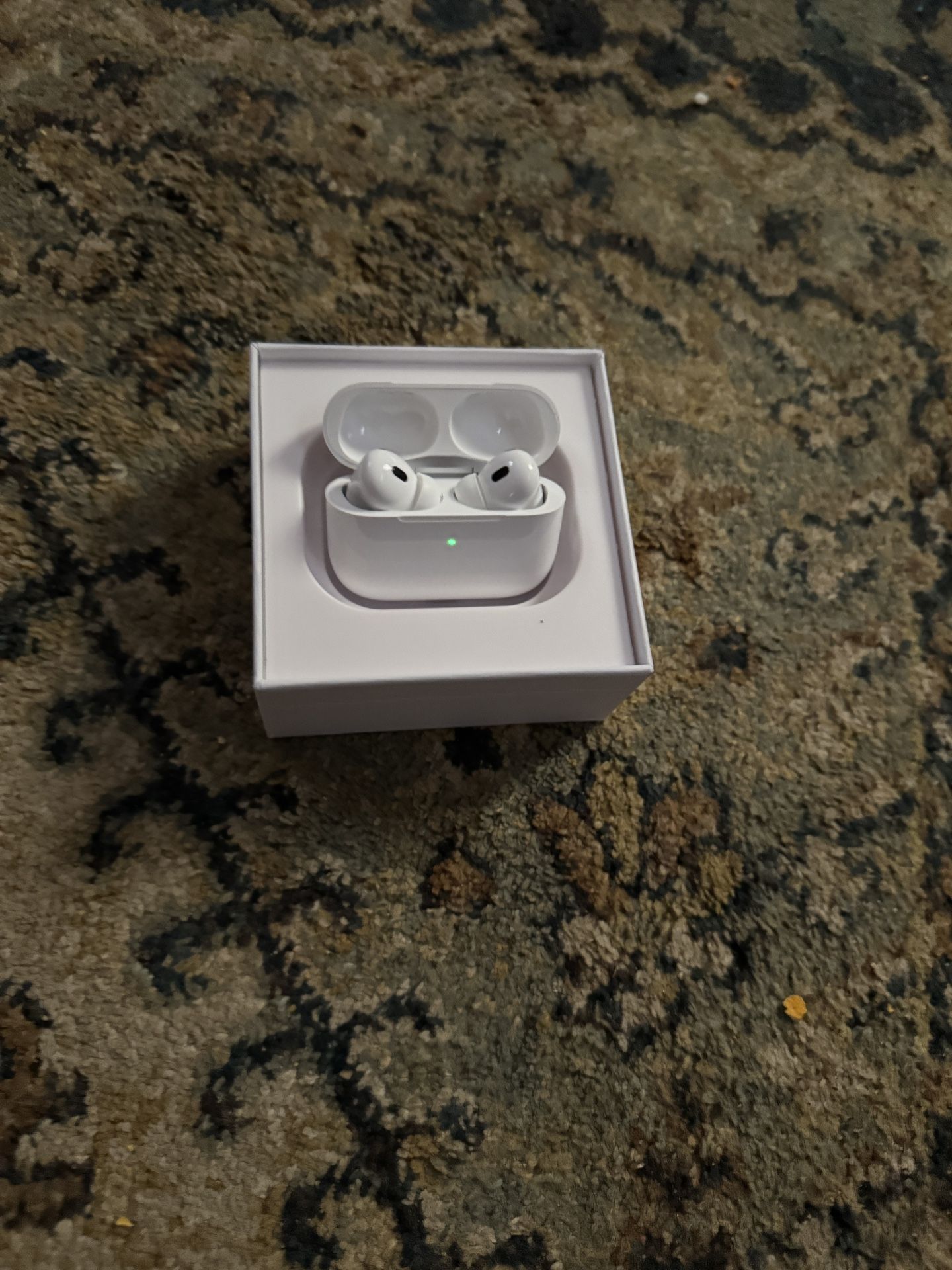 Apple AirPods Pro (2nd Generation) – Clean & Fully Working – Original Box
