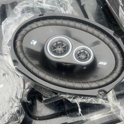 Kicker Speaker