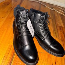 Black Sneakers/boots 