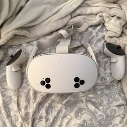 Meta Quest 3S (128GB) — Excellent Condition