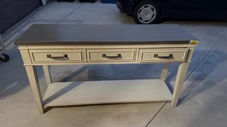 Tv console