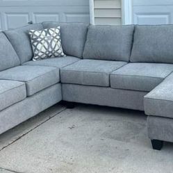 Brand New Artisanal Heather Grey 3pc Sectionals (5 Colors Available)