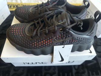 Nike Mind 002