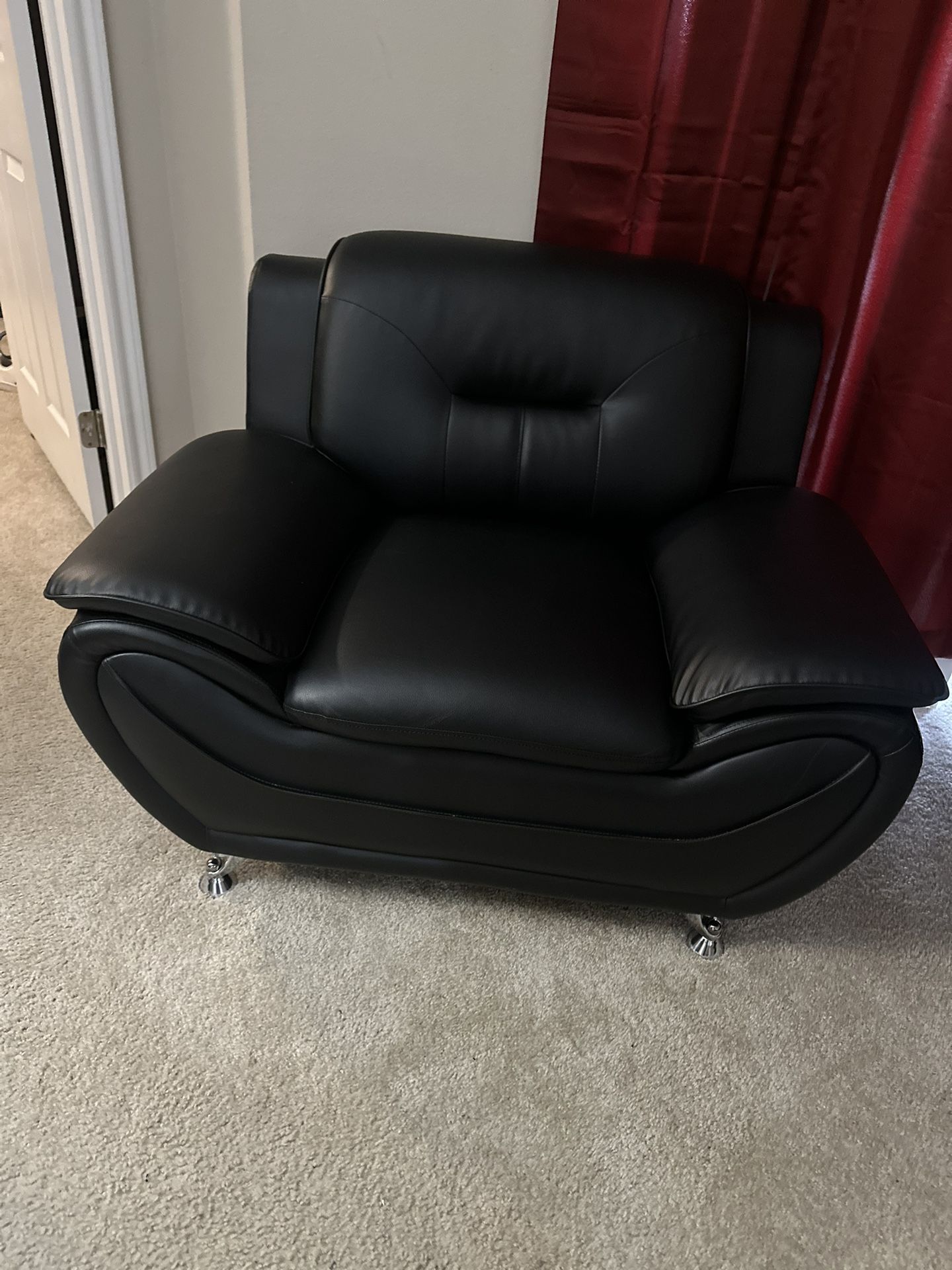 Black leather modern chair