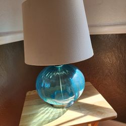 ✨️Beautiful Coastal Table Lamp - Like New ✨️