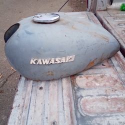 Kawasaki kZ Gas Tank 