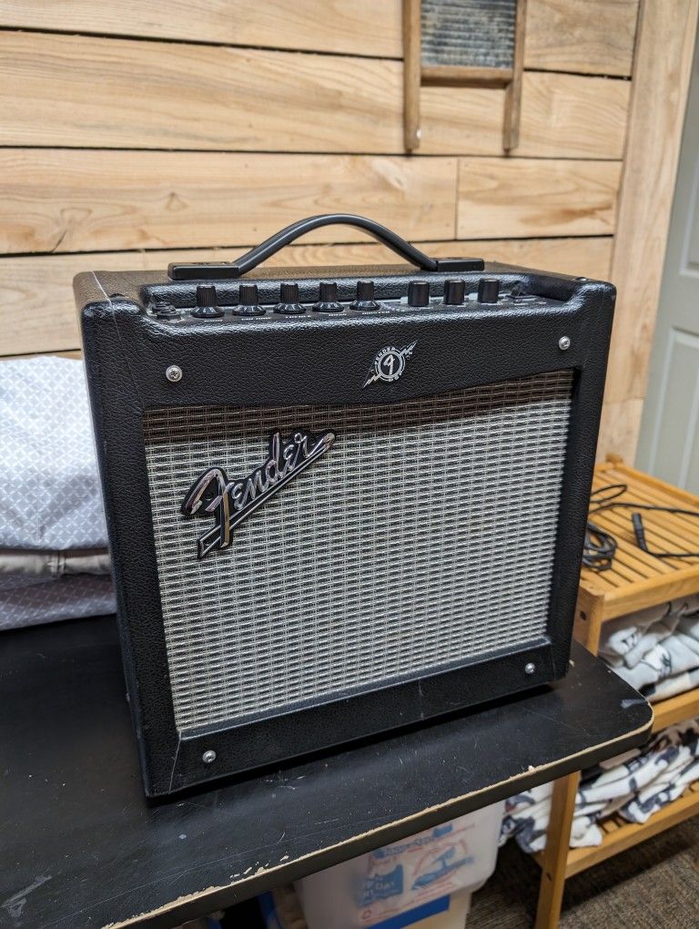 Fender Mustang 1 V2 Guitar Amp