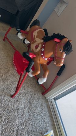 Radio flyer riding horse