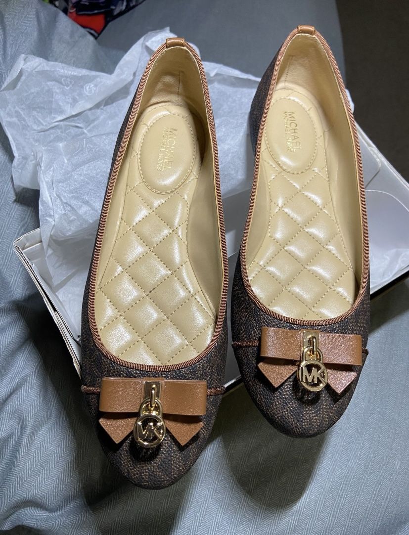 Michael Kors Flats
