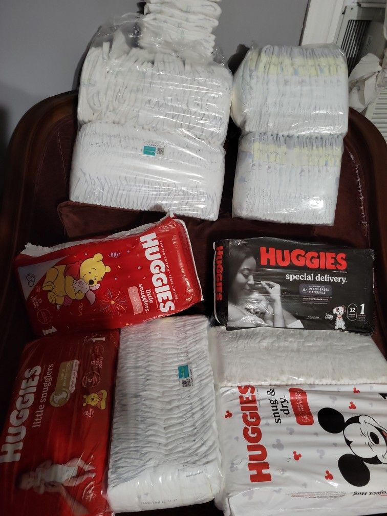Huggies// Pampers Swaddlers Size Newborn  And Size 1 $45 For  All