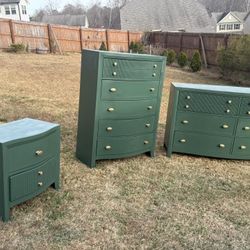 Modern Dresser Set 