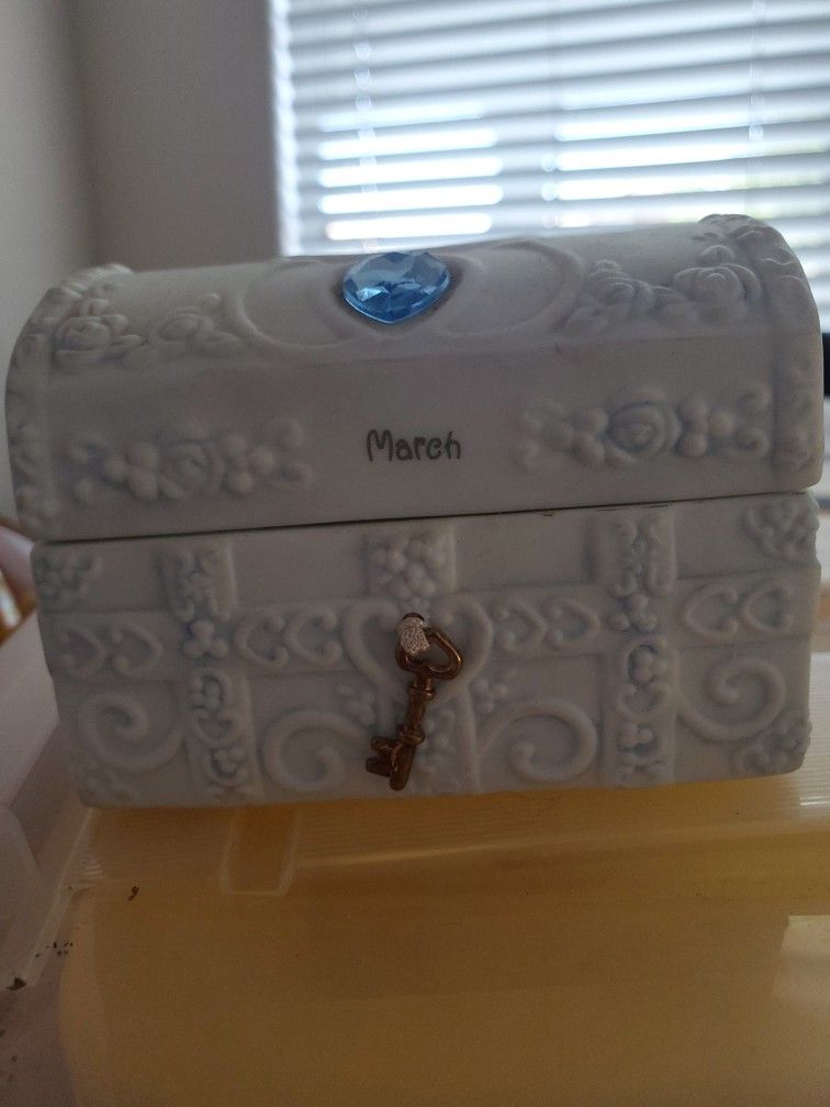 Precious Moments Trinket Box