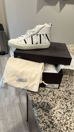 Men Valentino Sneakers Size 42