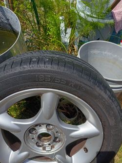 Silver 5-Spoke Alloy Wheels with Tires