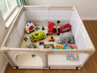 🧸 Baby Playpen / Play Yard for Sale 🧸