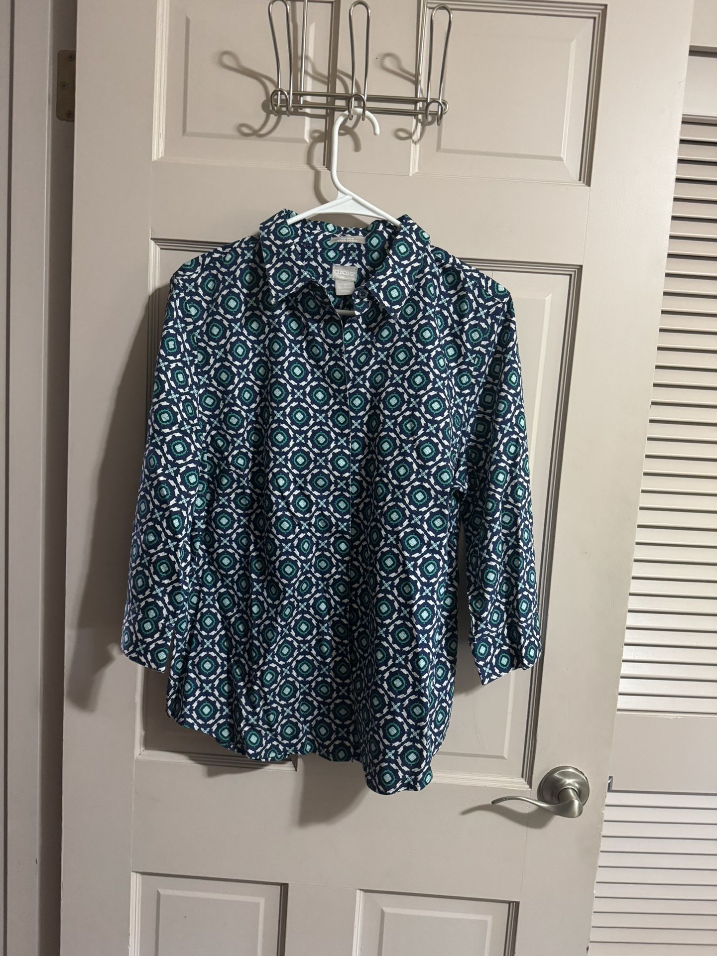 Womens Chico’s Button Down Shirt Chic Squares Size 2