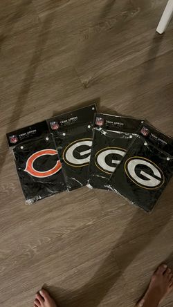 NFL official team, apron and chef’s hat