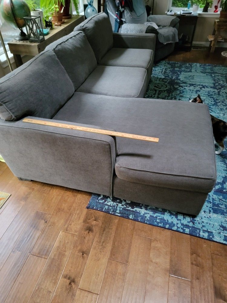 Sofa with Chaise Lounge for Sale in Lacey, WA OfferUp