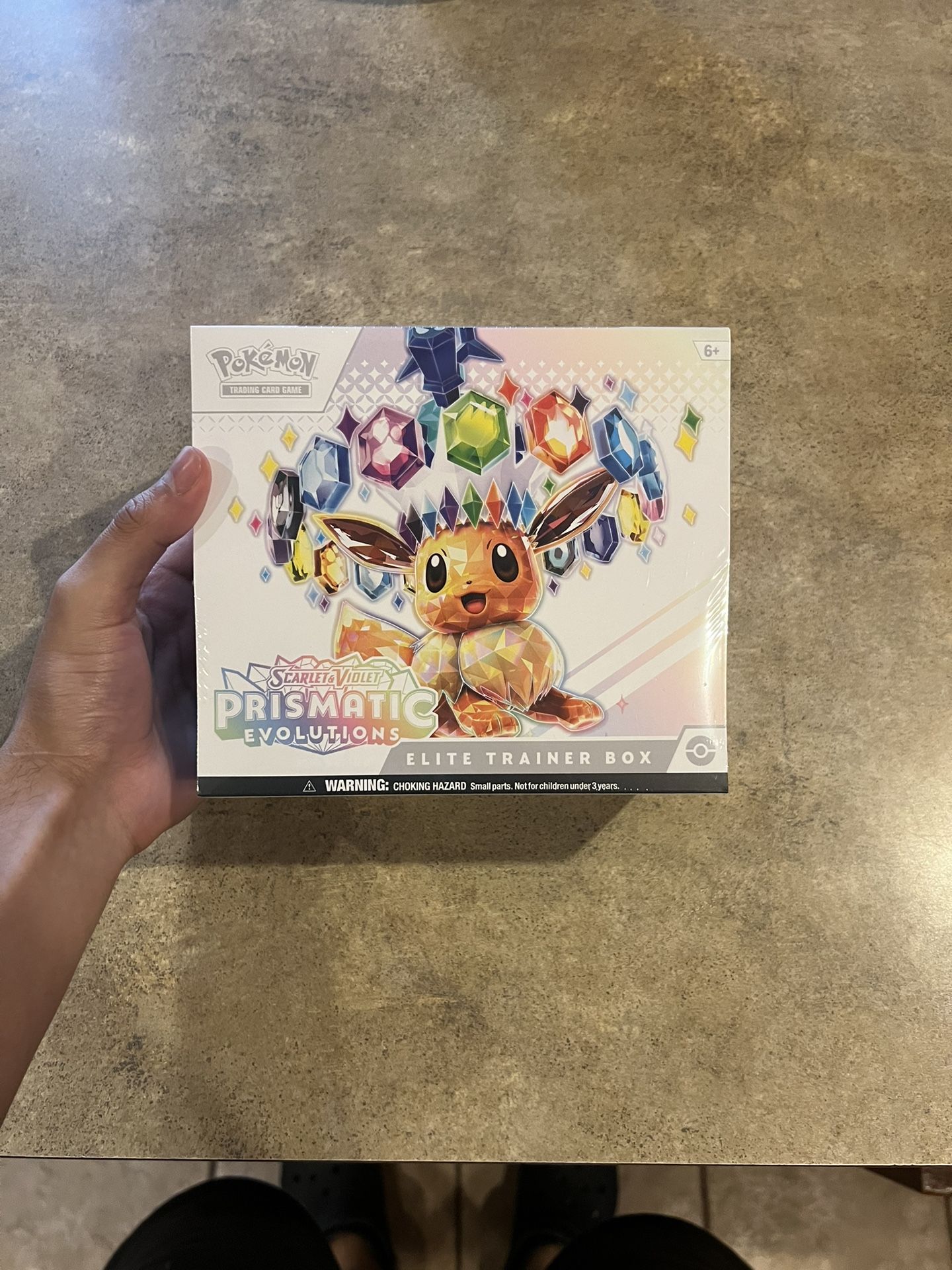 Pokemon Prismatic Evolutions Elite Trainer Box
