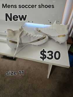 Mens Soccer Cleats Size 11