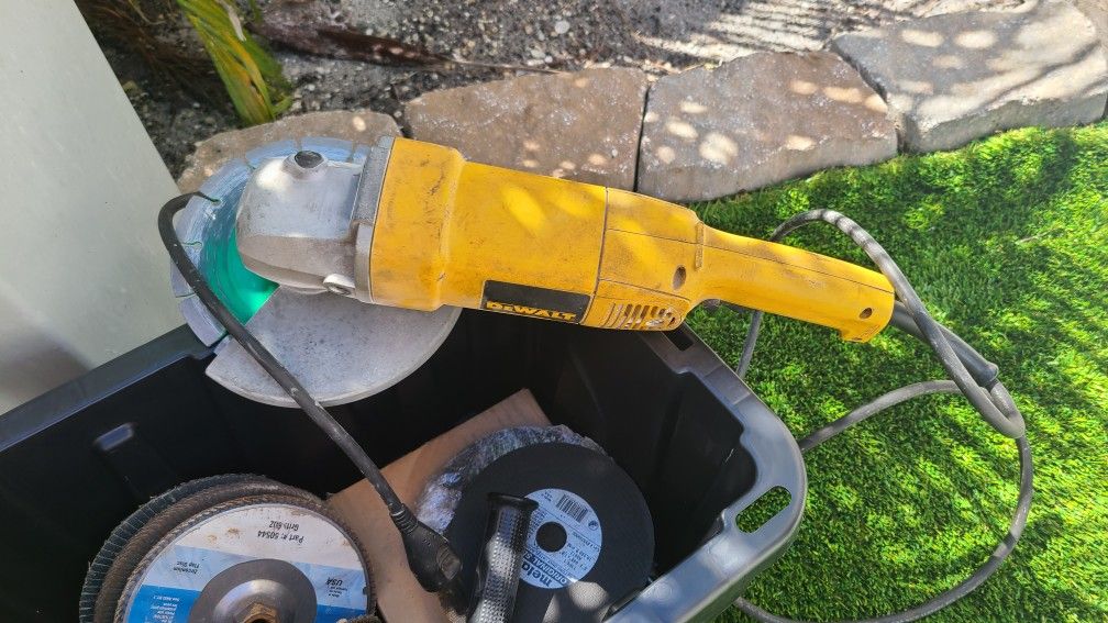Dewalt 7inch Grinder