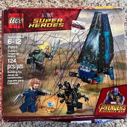 LEGO Marvel Super Heroes Outrider Dropship Attack Complete Set 76101 Retired