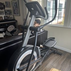 ProForm Elliptical Carbon E7 Smart HD Touchscreen iFit  PFEL59920