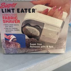 Cordless Fabric Shaver