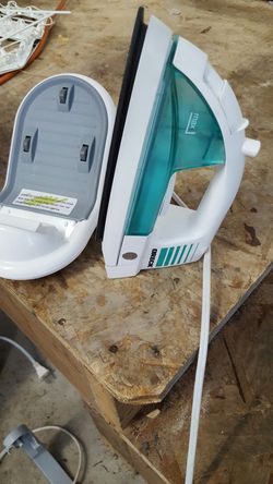 Orek iron with charging stand