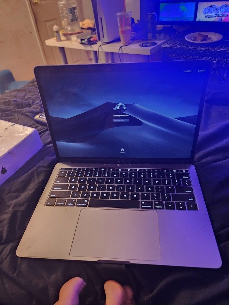 Macbook Pro 2017 Model