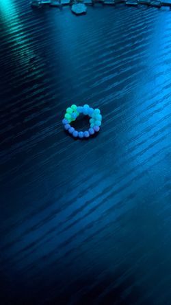 Beads ring