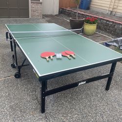 Prince Folding Ping Pong Table With 6 New Paddles And Plenty Of Balls