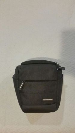 Digital SLR/DSLR compact camera bag.