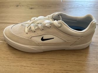 Men’s Nike Shoea Wht Size 7.5