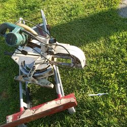 Makita Sliding Bevel Saw