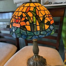 Vintage Tiffany-Style Stained Glass Table Lamp