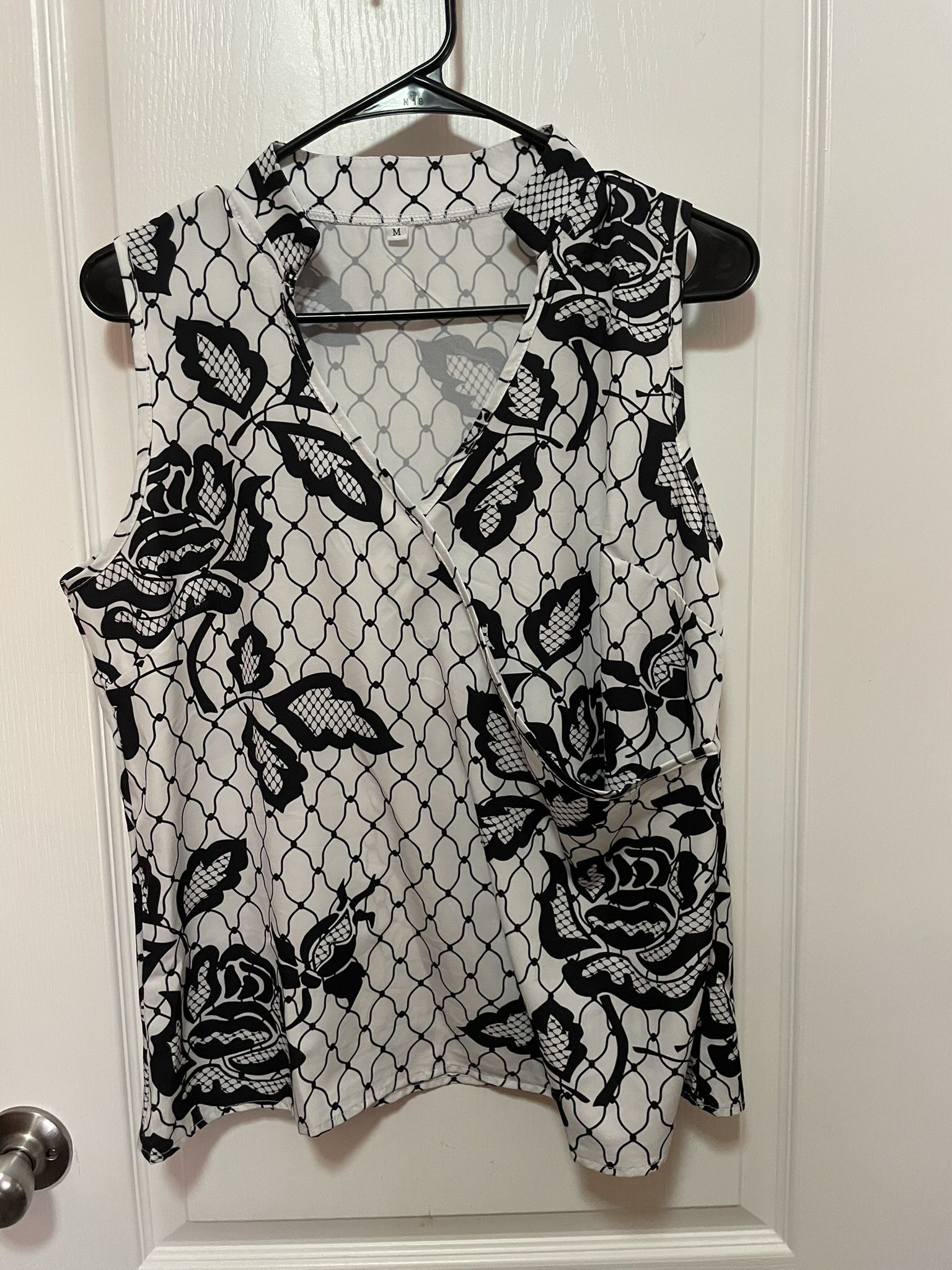 Black And White Top