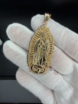 14k gold pendent